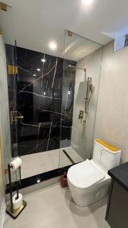 Luxury 2-Bedroom Designer Suite Richmond Hill Lake Wilcox - 2