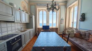 Hostdomus - Elite Apartment WITH PRIVATE PARKING - 2