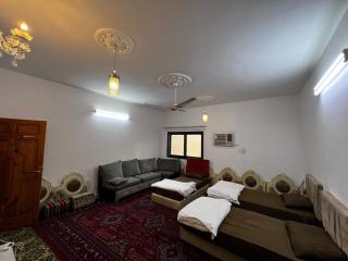 شقة بغرفتين ودورتين في الدور الثاني 5 دقائق للحرم - 6