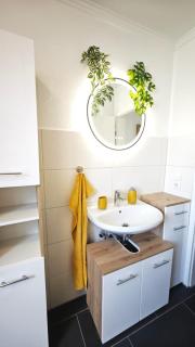 DANESSI-Business-Apartment, keine 2 km zum Industriegebiet, WLAN, King Size TV Bett, Vollausgestattete Küche mit Ninja Heißluft uvm - Mülheim-Kärlich - 9