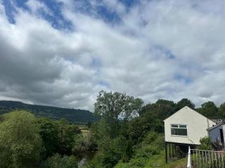 Roadhouse Llanwenarth - Abergavenny - 2