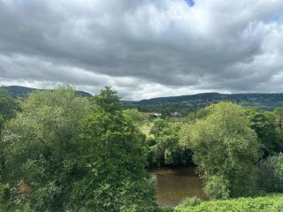 Roadhouse Llanwenarth - 1