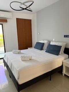 1BR Flat w Double Bed Rm 3 - Paphos - 0