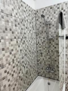 1BR Flat w Double Bed Rm 3 - Paphos - 4