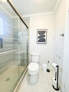 Relax in This Comfy 4BR Home in LA - ROG - VE - 7