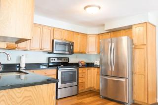 Comfy Escape with Lake Chapin views - 6