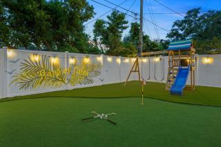 Slashin' Staycation Pool Putt Putt Kids Playground - 7
