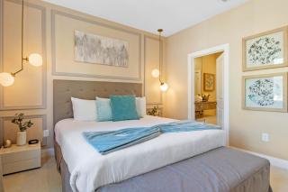 4 Bedrooms 45 Bathrooms Magic Village7603Rd - 7