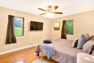 Country Lane Cottage- privacy & quiet neighborhood - 1