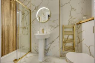 The Burnbank Experience - 6