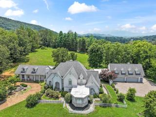 Country Retreat - 2