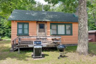 South Twin Lake Cabin with Dock, Steps to Water - Conover - 1