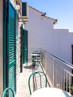 Stone house with two balconies and the sea view - 8