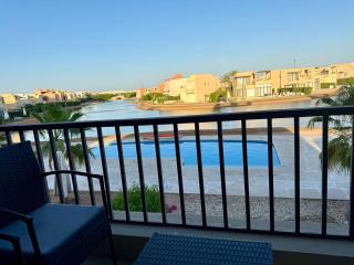 Tideon 2BR Apt-Free Pool And Lagoon Access At ElGouna - Hurghada - 9
