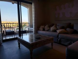 Tideon 2BR Apt-Free Pool And Lagoon Access At ElGouna - Hurghada - 6