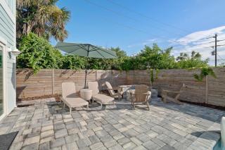 Ocean Breeze- Chic Steps to beach Family Friendly - 4
