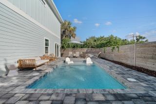 Ocean Breeze- Chic Steps to beach Family Friendly - 2