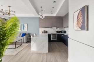 Luxury in Dubai Marina Dining Pool Day & Beaches - 5