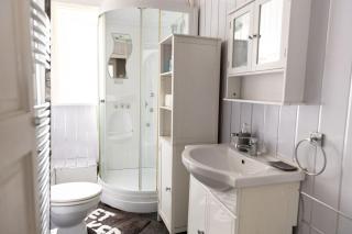 Victoria Road Retreat - Charming 2 Bedroom House - Royston - 9