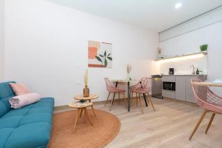 Spacious Apt -Laureles -AC -Smart Lock- WiFi - 4
