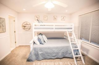 Apple Valley Chateau Mountain Getaway - Hendersonville - 1
