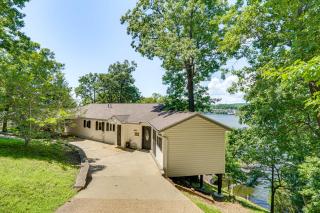 Hot Tub and Dock Lake Ozark Vacation Home! - 5