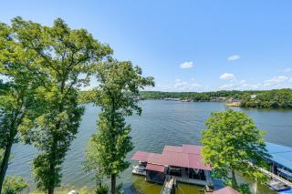 Hot Tub and Dock Lake Ozark Vacation Home! - 2