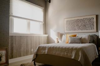 Modern Industrial Loft for Two - Benton Harbor - 8