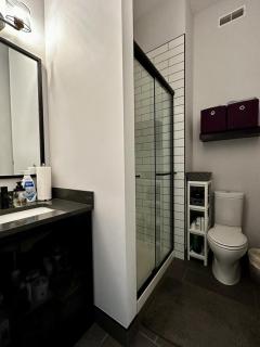 Cozy Loft Retreat for Two - Benton Harbor - 1
