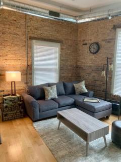 Romantic Gastro Loft Retreat for Two - 8
