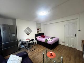 Paddington Modern Apartment with 3 Bedrooms - 6