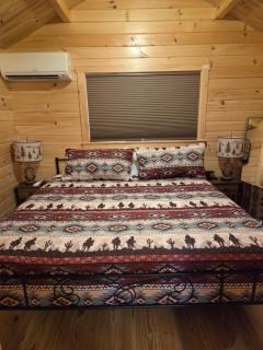 Flint Rock Cabins - The Spear - Lonsdale - 9