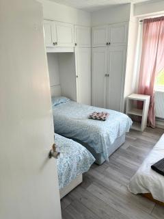Central London Modern Apartment with 3 Bedrooms - London - 4