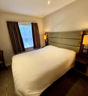 Coach & Horses Hotel - Cardiff - 8