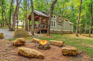 Bluebell Cottage with private fire pit - Rising Fawn - 8