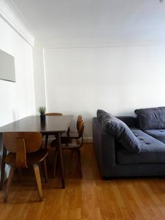 Marble Arch Chic Apartment with Air Conditioner - London - 9