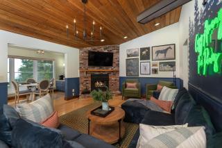 Epic Home Sleeps 20-Basketball Court-Hot Tub-Sauna - Swiss - 2