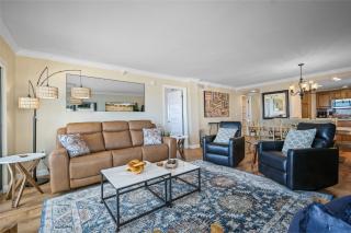 Renovated direct oceanfront corner condo with a huge wrap-around balcony and pool - 1