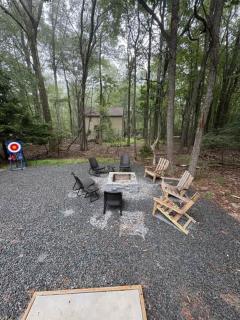 Renovated 6 bed Hot Tub Sauna Firepit & Beach - Lake Harmony - 2