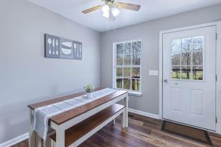 White Oak - fire pit fast wifi & free parking - 6