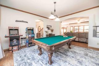 Apple Valley Gables-Cozy mountain home with views - 8