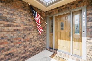 Near Shopping & Dining- The South Bend Bungalow - Granger - 5