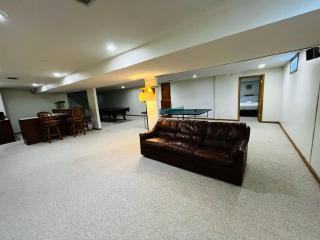 Near Shopping & Dining- The South Bend Bungalow - 5