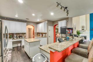 Shop, Play and Explore Family Home in Allen - Allen - 7