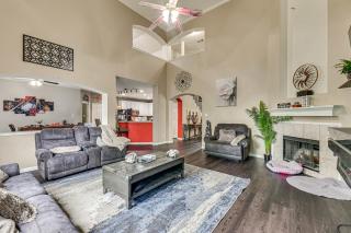 Shop, Play and Explore Family Home in Allen - Allen - 1