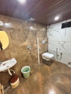 Hotel Shree Balaji - Ujjain - 3