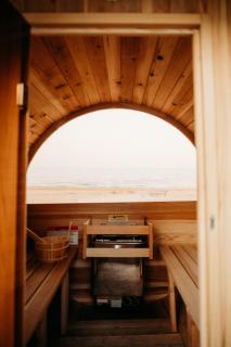 New renovated bathroom & new roof - Lake Huron 4 - 4