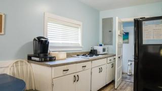 Sister Lake Cottages - Unit 4 - Woodland Beach - 2