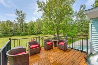 Cozy Holland Studio with Deck Near Lake Michigan! - Holland - 9