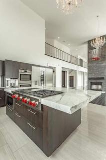 The Pines at Signal Mountain with Hot Tub - 1